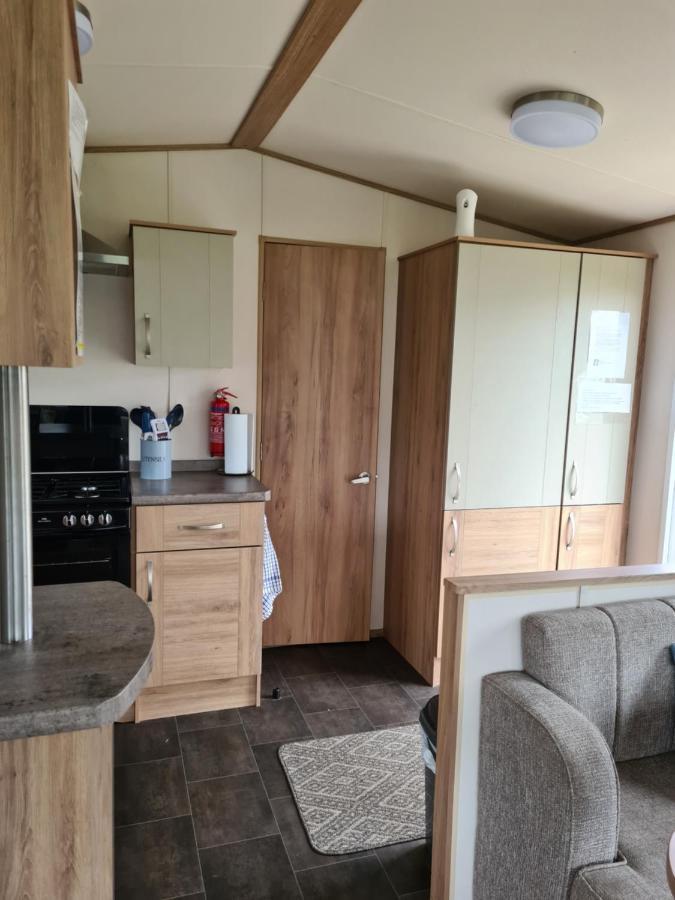 Hot Tub Hols 3 Bed Caravan At 42 Kingfisher Court Tattershall Eksteriør bilde